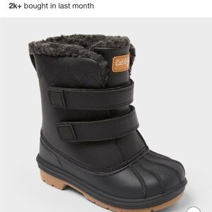 NWT Size 5 Unisex Snow Boots toddler